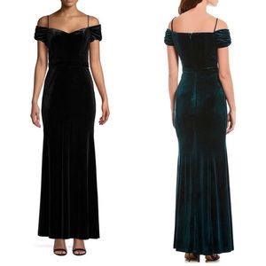 Like new Laundry by Shelli Segal Velvet Evening Gown Emerald Green. US 10.